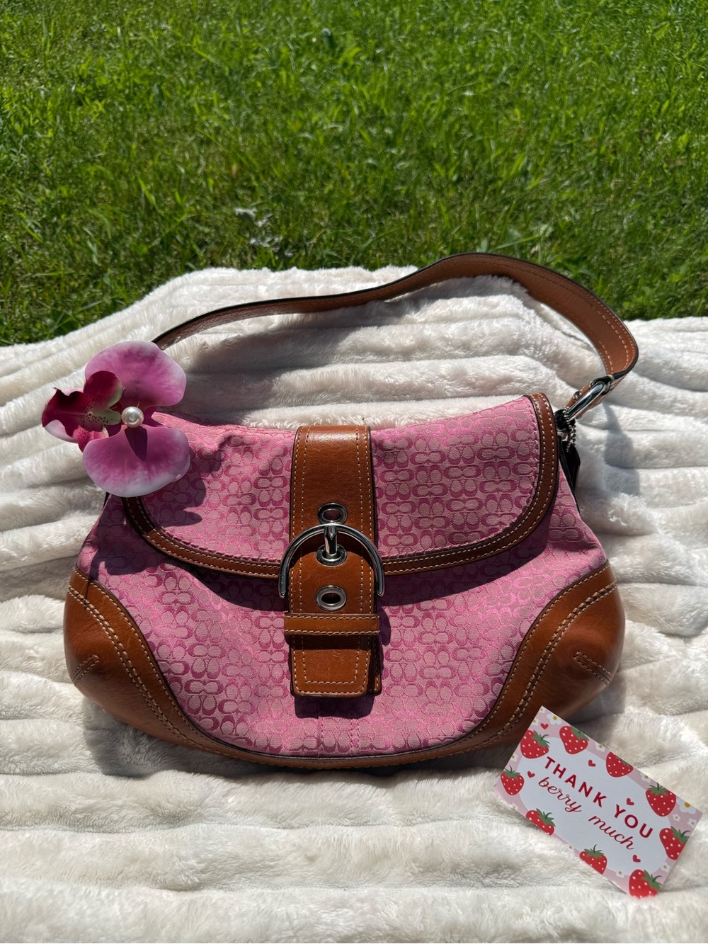 Vintage Coach Large Soho In Pink Canvas🌸